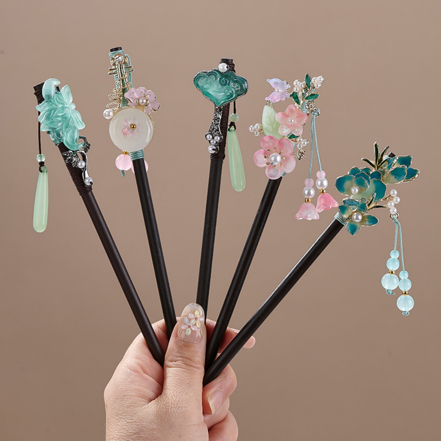 Vintage Collectible Item - Vintage Flower Hairpin For Women Elegant