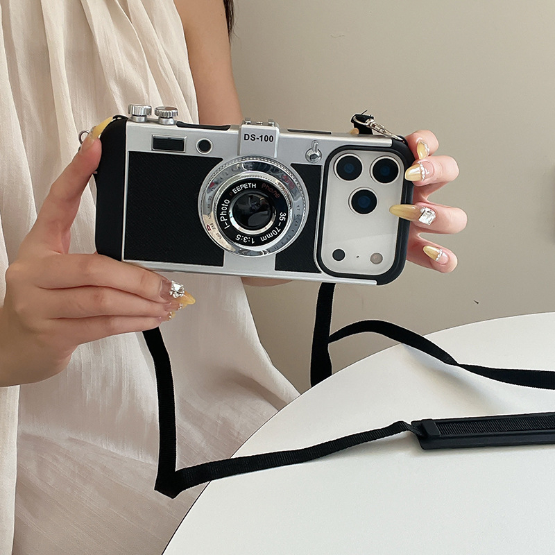 Emily in Paris Vintage Camera  - đánh giá và giá Vintage Item