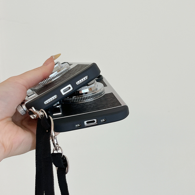Emily in Paris Vintage Camera  - đánh giá và giá Vintage Item