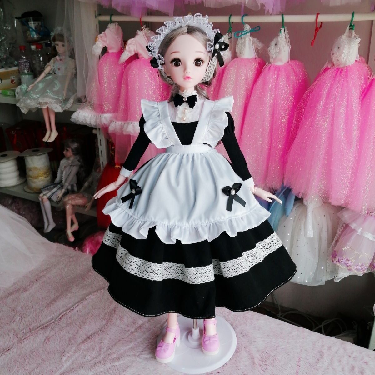 Vintage Burgundy Maid Costume  - đánh giá và giá Collectible Vintage Matches