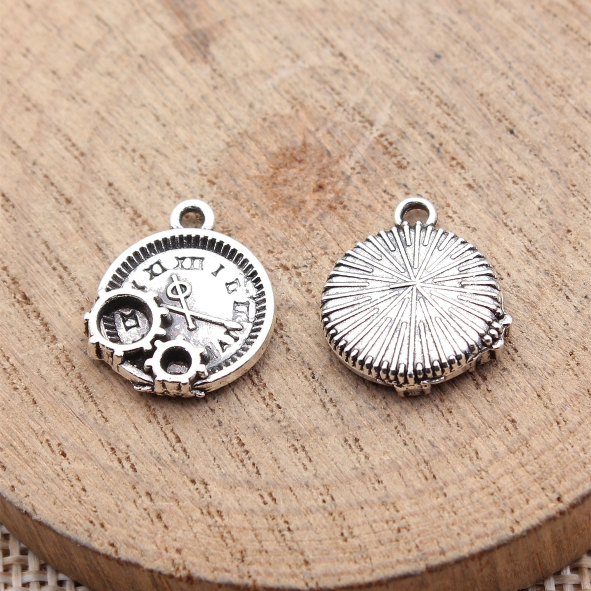 WYSIWYG 10pcs 16x14mm 2 Colors - đánh giá và giá Vintage Collectible Item